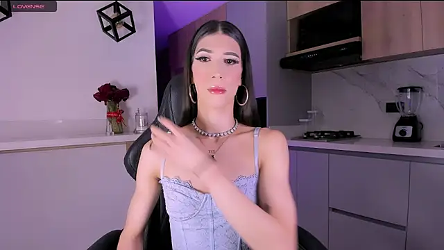 Snapshot of fhalon_foxxxys_ chatting on April 4, 2026, 5:27 am fhalon foxxxys online show from April 4, 2026, 5:27 am