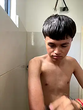 Snapshot of andrew_gara chatting on October 18, 2025, 8:20 pm andrew gara online show from October 18, 2025, 8:20 pm