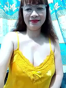 Snapshot of Opnahaba chatting on April 13, 2026, 3:50 pm Opnahaba online show from April 13, 2026, 3:50 pm