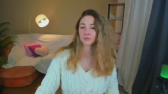 SensitiveSooul online show from November 4, 2025, 7:24 pm