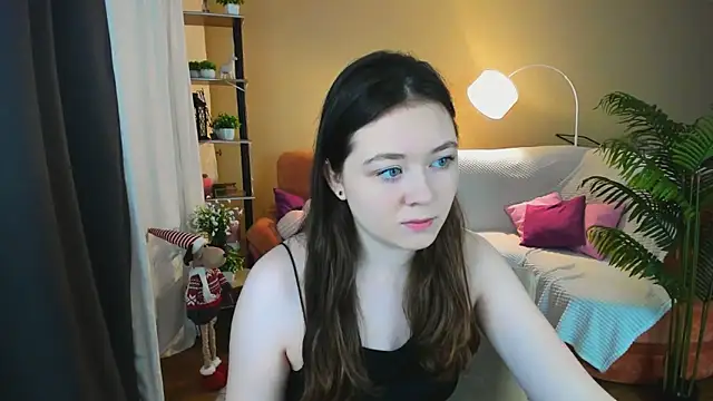 AlluringLookk online show from November 22, 2025, 9:08 am