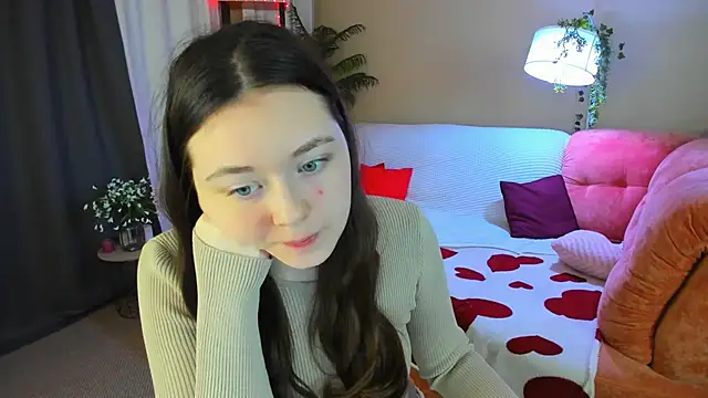AlluringLookk online show from May 29, 2026, 4:49 pm