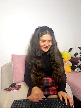 Emilyybennet  online show from October 9, 2025, 9:46 pm