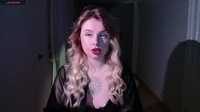 AngelicaHollywood online show from June 6, 2026, 7:51 pm
