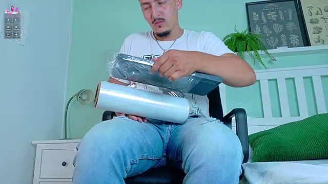 MrFox   online show from September 27, 2025, 7:41 pm