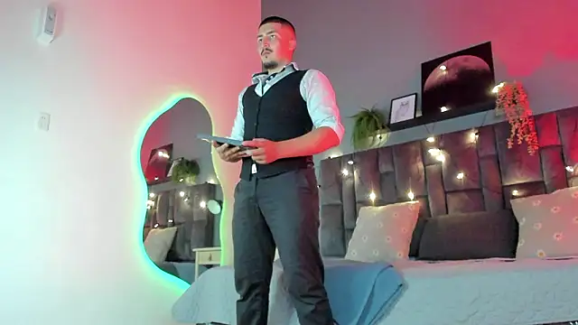 MrFox   online show from February 7, 2026, 7:28 pm