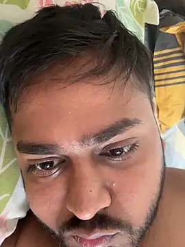 Snapshot of blrguychub chatting on September 24, 2025, 3:32 am blrguychub online show from September 24, 2025, 3:32 am