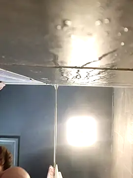 chocolate bella online show from September 15, 2025, 2:06 pm