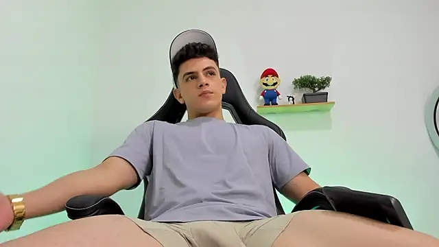 Mikecooper online show from February 6, 2026, 5:23 am