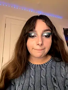 CharmingMaddie online show from September 12, 2025, 2:55 am