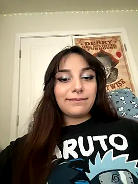 CharmingMaddie online show from November 18, 2025, 5:28 pm