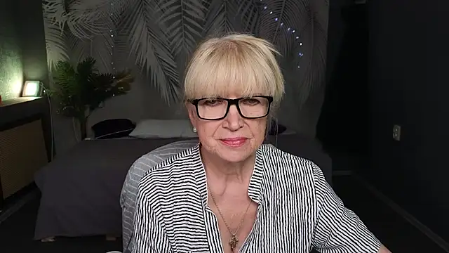 Sabina Ros online show from September 26, 2025, 7:23 am