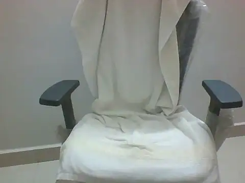 hunter120495 online show from January 16, 2026, 5:28 pm