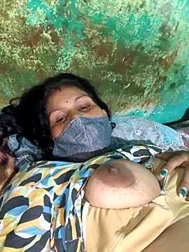 Love-pari077 online show from September 10, 2025, 4:01 am