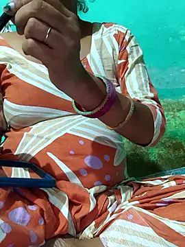 Love-pari077 online show from September 21, 2025, 4:14 am