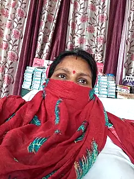 Love-pari077 online show from April 13, 2026, 6:19 am