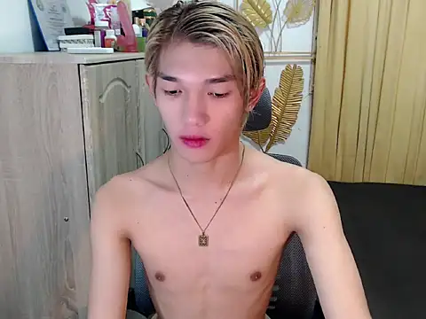 fuckerfriendsxx online show from June 10, 2026, 7:07 am