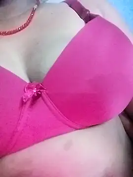 priya44367 online show from November 5, 2025, 9:42 am