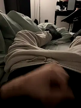 Frankieyyy1 online show from January 5, 2026, 7:06 pm