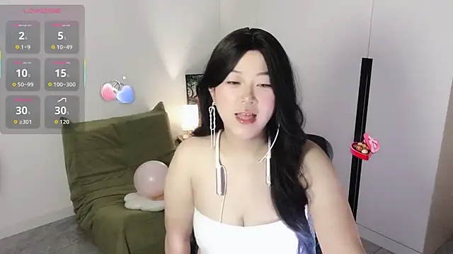 Emmaq996 online show from September 16, 2025, 3:29 am