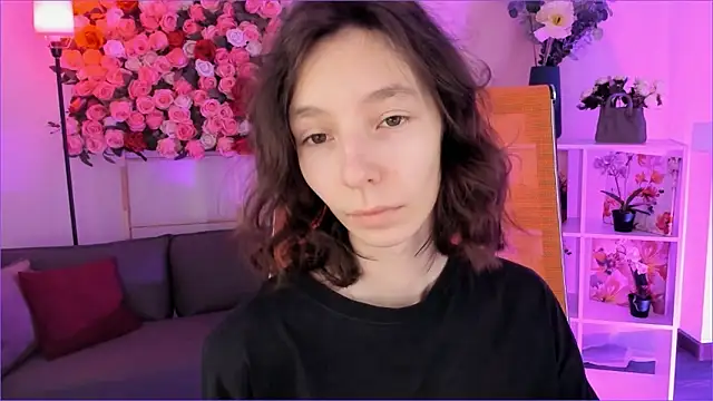 EmmanuellBrown online show from February 7, 2026, 3:32 am