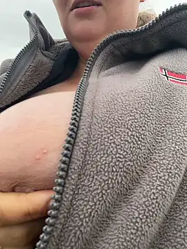 Sophia BigBoobss 1 online show from May 31, 2026, 7:15 am