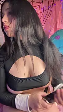 Snapshot of emma_fiore4_ chatting on October 21, 2025, 2:18 pm emma fiore4 online show from October 21, 2025, 2:18 pm