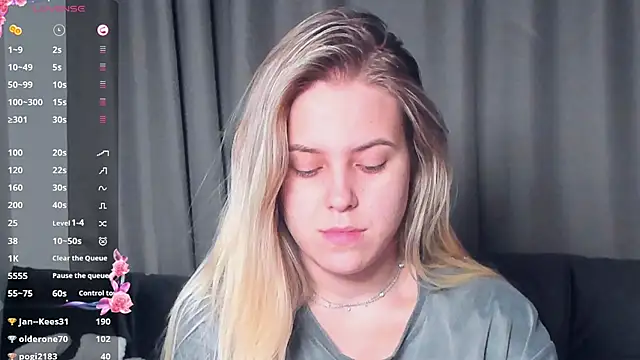 AngelAnty online show from November 8, 2025, 3:12 pm