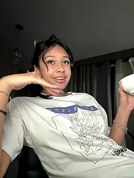 lynn9000 online show from November 11, 2025, 7:52 am