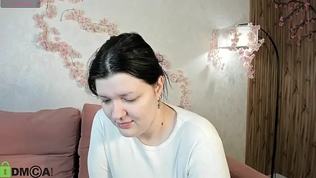 Michele Greenn online show from September 15, 2025, 1:05 am