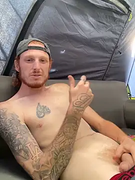 Snapshot of BIGxRED chatting on October 30, 2025, 4:08 pm BIGxRED online show from October 30, 2025, 4:08 pm