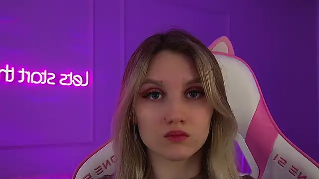 StacyEvances online show from March 1, 2026, 6:32 pm