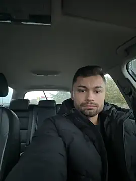 irimiea1729 online show from November 9, 2025, 3:32 pm