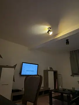 irimiea1729 online show from February 18, 2026, 7:43 pm