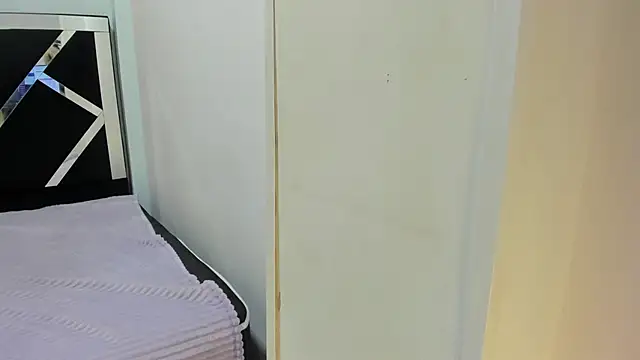 iisabella noa online show from September 27, 2025, 1:05 pm