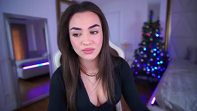 EricaSin online show from December 23, 2025, 8:12 am