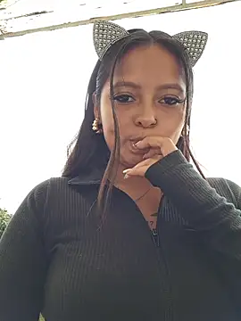 LunaHot 777 online show from November 13, 2025, 6:18 pm