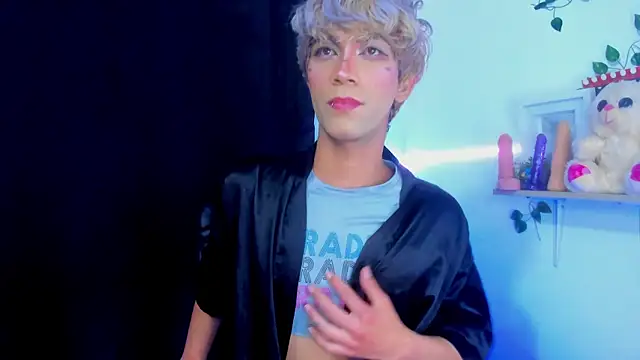 Cooperrosscute233 online show from October 7, 2025, 8:17 pm