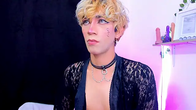 Cooperrosscute233 online show from October 26, 2025, 4:29 am