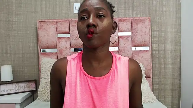 NahomyHawk online show from March 12, 2026, 11:38 am