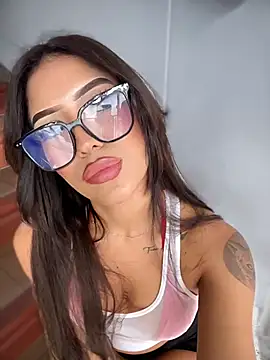 MystiqueXXX online show from June 2, 2026, 1:02 pm