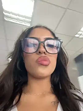 MystiqueXXX online show from June 6, 2026, 1:05 pm