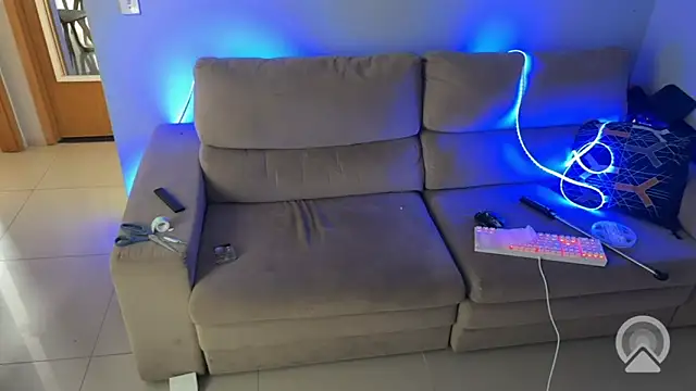 KRYSTALIZEDY online show from February 2, 2026, 3:44 pm