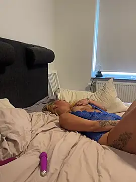 SvenskMILF online show from March 26, 2026, 11:16 am