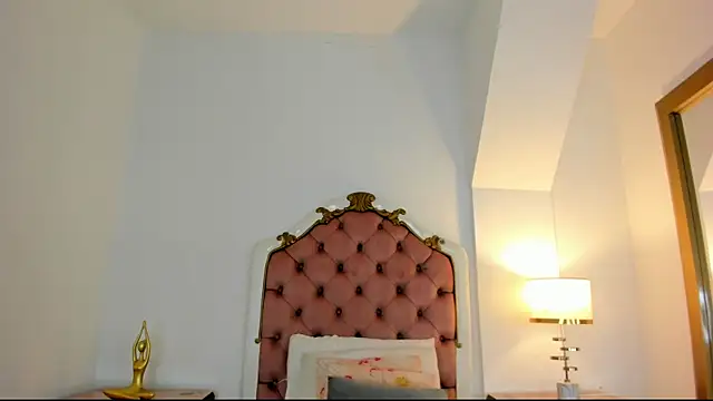 HarleyQueen666 online show from January 12, 2026, 11:15 am