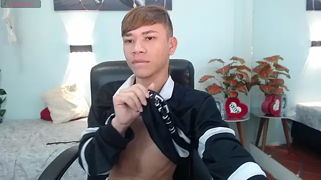 Snapshot of nathanclay chatting on September 12, 2025, 12:49 pm nathanclay online show from September 12, 2025, 12:49 pm