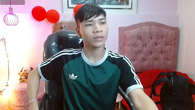 Snapshot of nathanclay chatting on September 23, 2025, 3:09 am nathanclay online show from September 23, 2025, 3:09 am