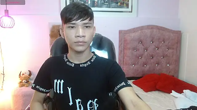 Snapshot of nathanclay chatting on September 25, 2025, 3:43 am nathanclay online show from September 25, 2025, 3:43 am