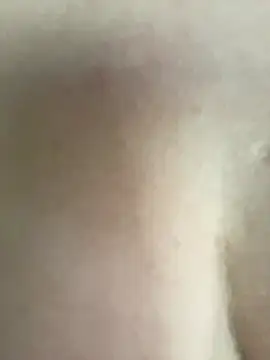 Snapshot of Tiara_19 chatting on February 6, 2026, 7:39 pm Tiara 19 online show from February 6, 2026, 7:39 pm