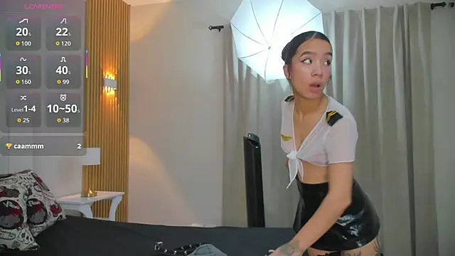 lilyth adam online show from November 11, 2025, 7:36 pm